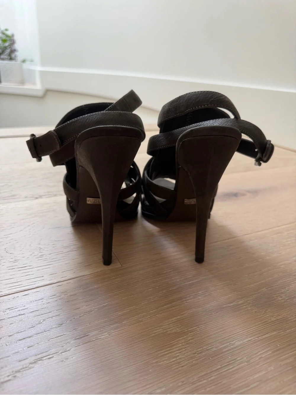 Zara Leather Heels Sandals - Size 38 (7.5) - Picture 2 of 6